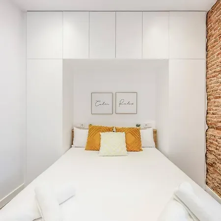 Urban Tranquility In - Ideal For Couples Madrid