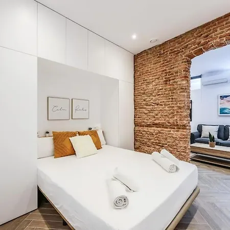 Urban Tranquility In - Ideal For Couples *