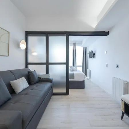 Deluxe Sol, By Monaro Apartment Madrid