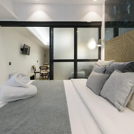 Deluxe Sol, By Monaro Apartment Madrid