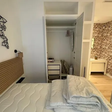 Centro Apartamnto Estreno * Madrid