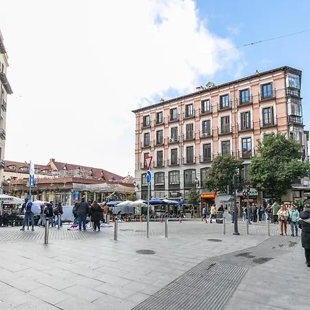 En Centro. Plaza Mayor Apartment *