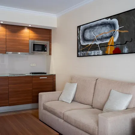 Aparto-hotel Rosales 3*