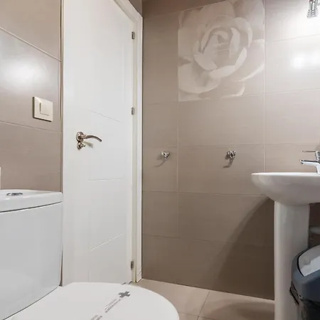2 Bedrooms 1,5bathrooms Furnished - Sol - Bright & Functional - Mintystay *