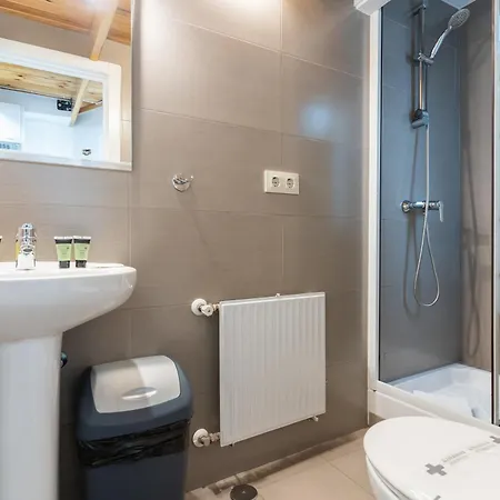 2 Bedrooms 1,5bathrooms Furnished - Sol - Bright & Functional - Mintystay *