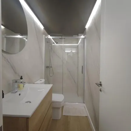 Ama Arturo Soria Estudio Apartment