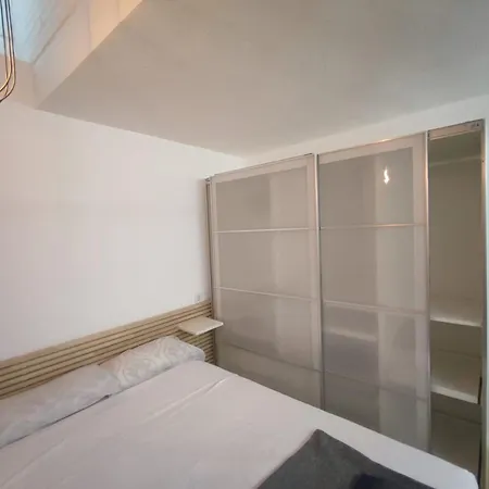Ama Arturo Soria Estudio Apartment Madrid