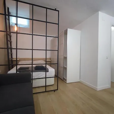 Ama Arturo Soria Estudio Apartment
