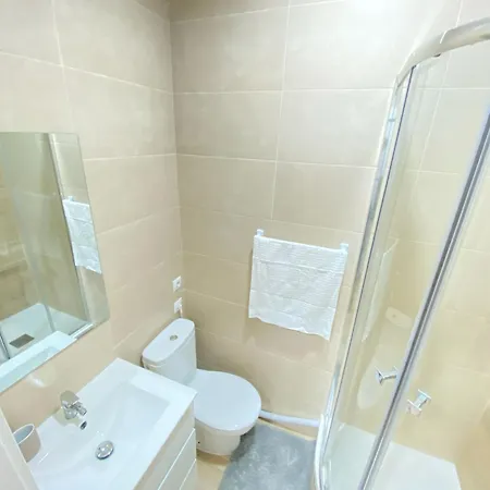 Estudios Gran Via Apartment *