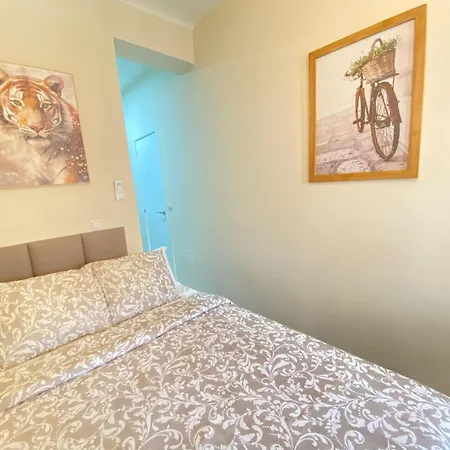 Estudios Gran Via Apartment Madrid