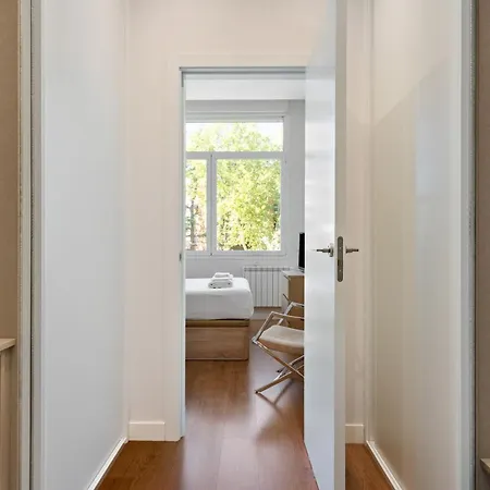 Unico Chamartin Apartment