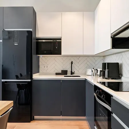 Unico Chamartin Apartment *