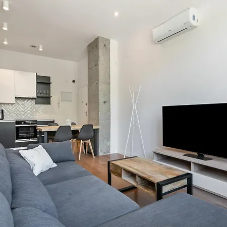Apartment Unico Chamartin Madrid
