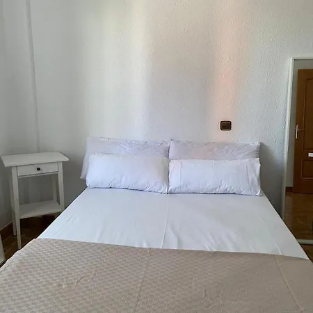 Encantadoras En La Castellana Guest house