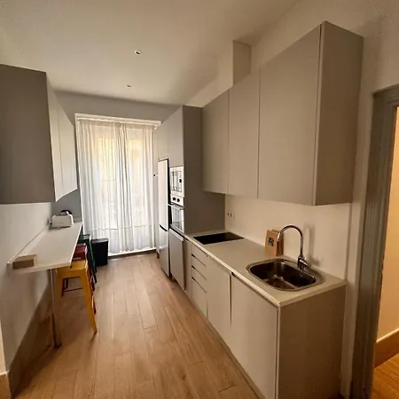 Amazing 3bd 3bth With 9 Balconies By Madrid4you Madrid