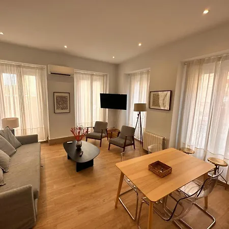 Amazing 3bd 3bth With 9 Balconies By Madrid4you Apartment Madrid