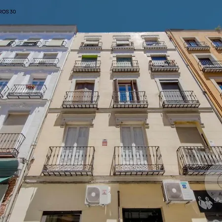 Cool Deluxe Interior Design A 2 Min De Gran Via *