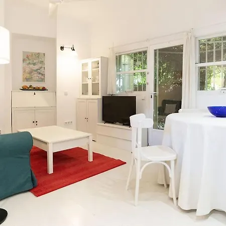 Apartment House With Courtyard In Puerta Del Angel - Mauregato