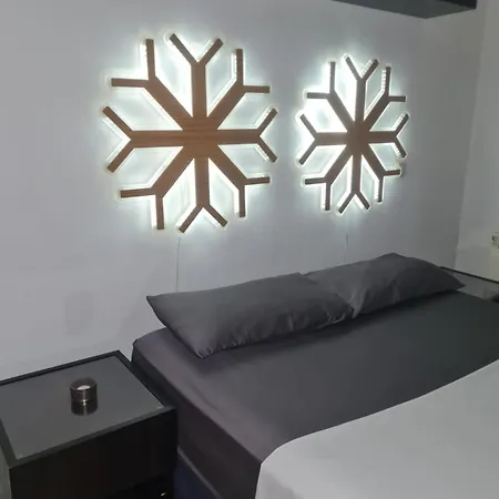 Apartment Atico En La Calle Fuencarrai Con Gran Via