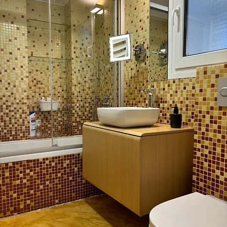 Atico Carmen Callao Apartment *