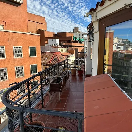 Atico Carmen Callao Apartment