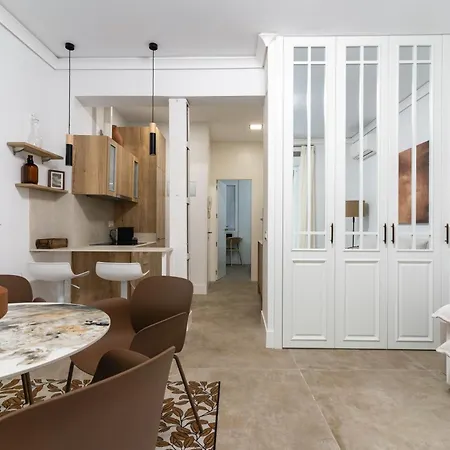 Modern And Bright-1bedroom 2bathrooms-la Latina Apartment *
