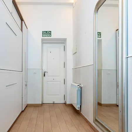 Modern And Spacious-2bedrooms 1bathroom-malasana * Madrid