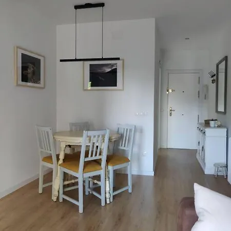 Apartment Moderno Con Oficina Y Balcon Madrid