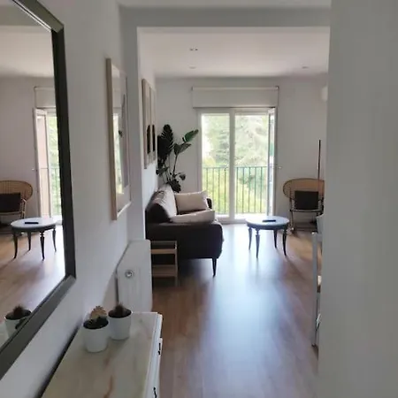 Moderno Con Oficina Y Balcon Apartment Madrid