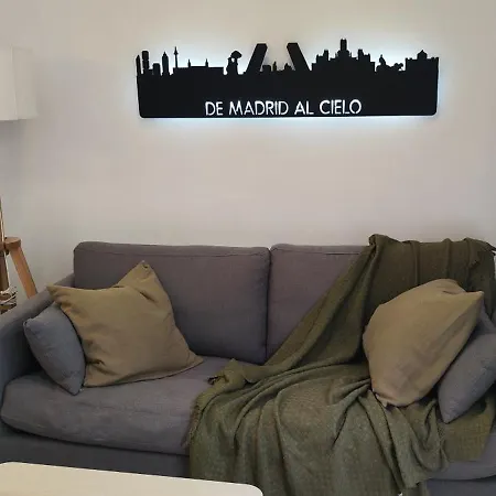 Entero Junto A Cuatro Caminos Con Licencia Del Ayto De Apartment *