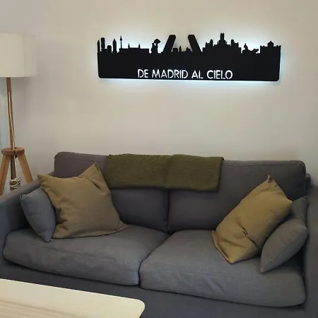 Apartment Entero Junto A Cuatro Caminos Con Licencia Del Ayto De Madrid