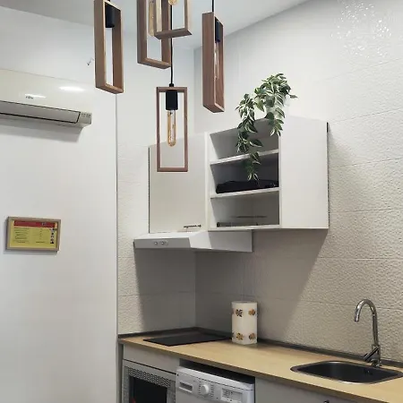 Apartment Entero Junto A Cuatro Caminos Con Licencia Del Ayto De Madrid