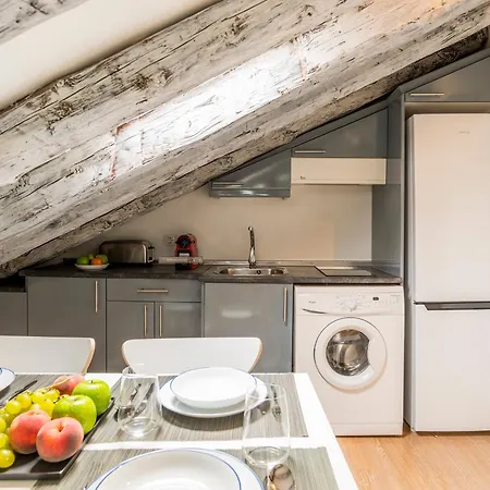 Estudio Nuevo - Gran Via Apartment