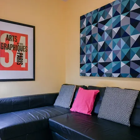 Apartment For Encantadora Vivienda Temporal A Pocos Minutos Del Metro Lavapies Zui33 Madrid