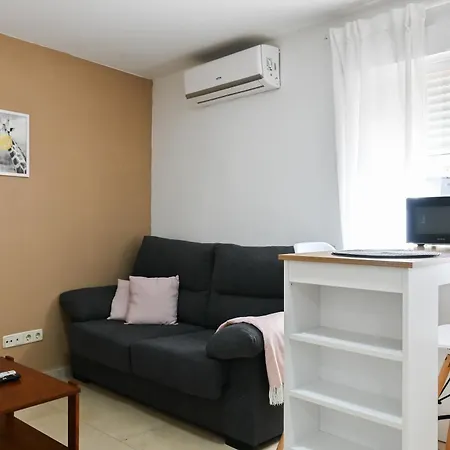 Apartment For Acogedor Temporal En Vallecas Tu Nuevo Hogar En Un Barrio Con Encanto Mdv1b Madrid