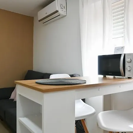 For Acogedor Temporal En Vallecas Tu Nuevo Hogar En Un Barrio Con Encanto Mdv1b Apartment Madrid