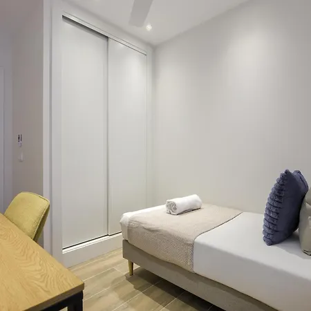 Dobo Homes - Sv19 * Madrid