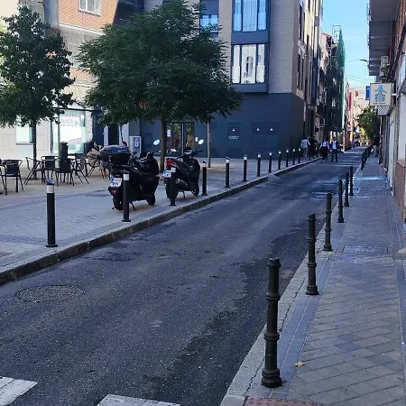 Apartment Entero Junto A Cuatro Caminos Con Licencia Del Ayto De Madrid