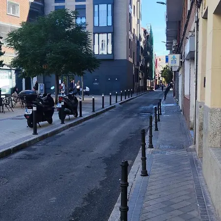 Apartment Entero Junto A Cuatro Caminos Con Licencia Del Ayto De