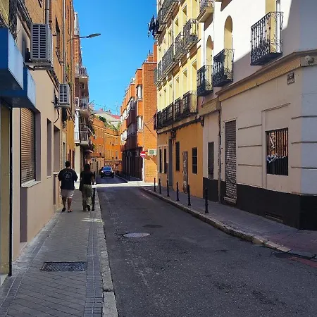 Entero Junto A Cuatro Caminos Con Licencia Del Ayto De Apartment Madrid