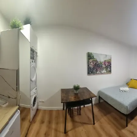 #1 Mini Lovely Granvia Especial Grupos Apartment