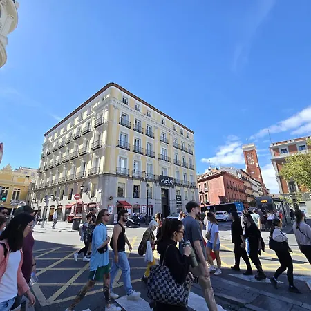 Ch Cruz Guest house Madrid