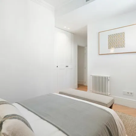 Vive El Lujo En Goya Con 3 Hab Alquiler Temporal Apartment Madrid
