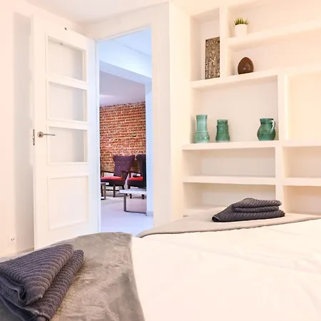 Apartamento Jardín - Axiii83 Madrid