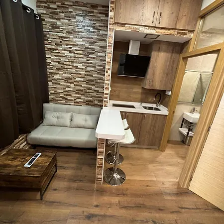 Deluxe Barajas Apartment