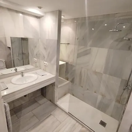 3- Hab Compartida Masculina 8x Hostel Madrid