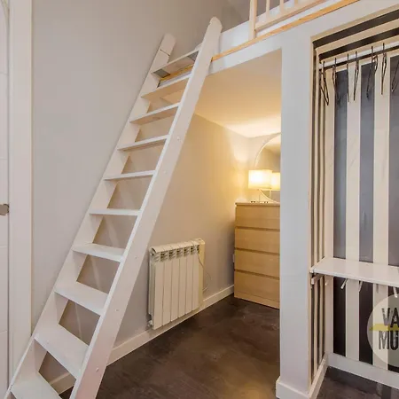 Great 6pax In The Heart Of Center Apartamento