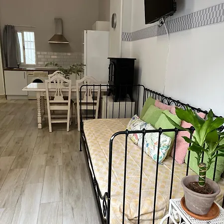 Estudio Acogedor Muy Coqueto * Madrid