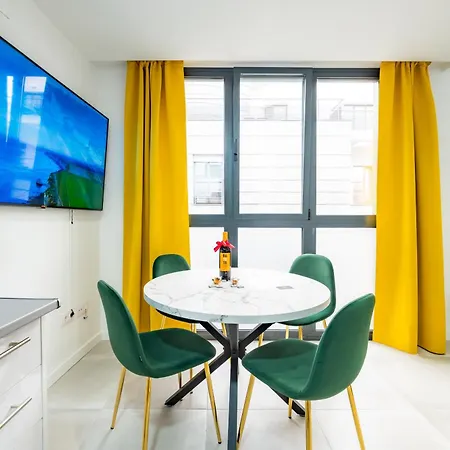 Aparthotel Lemon & Bernabeu *
