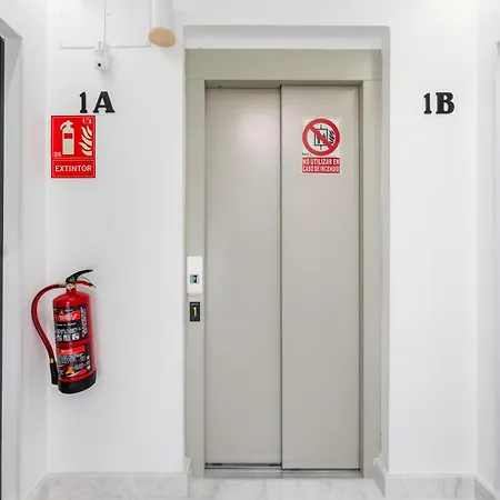 Aparthotel Lemon & Bernabeu Madrid